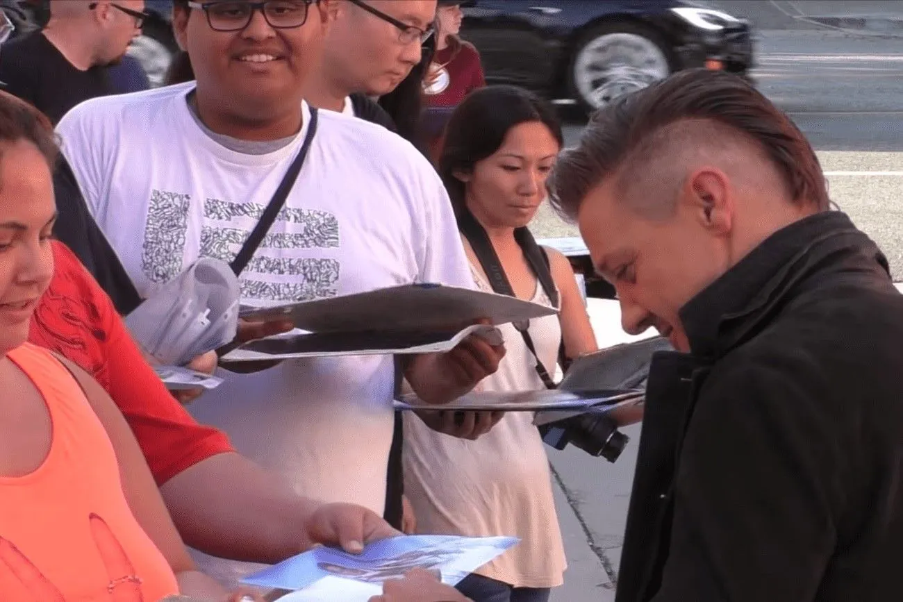 Renner is very close to his fans.jpg?format=webp