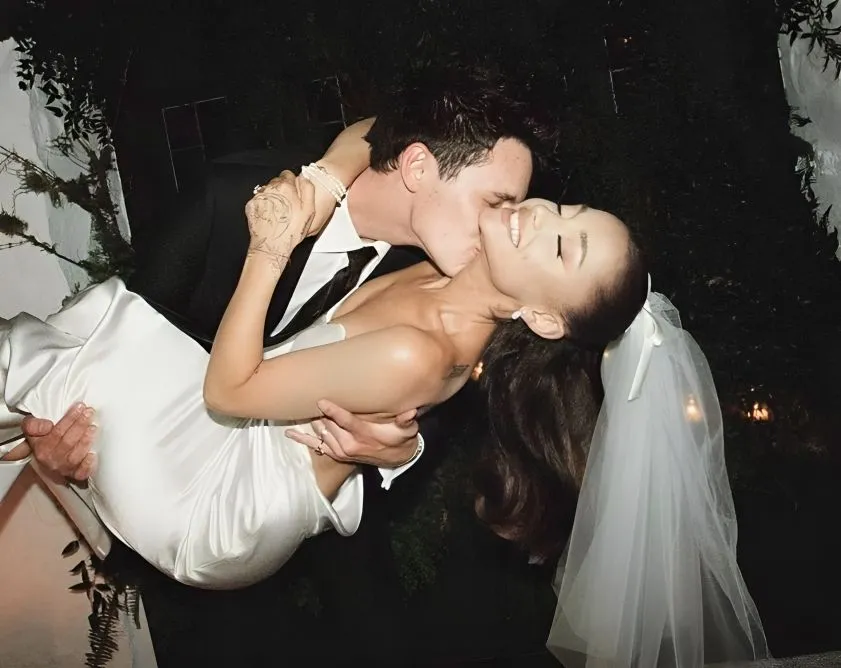 48 (2).jpg?format=webp