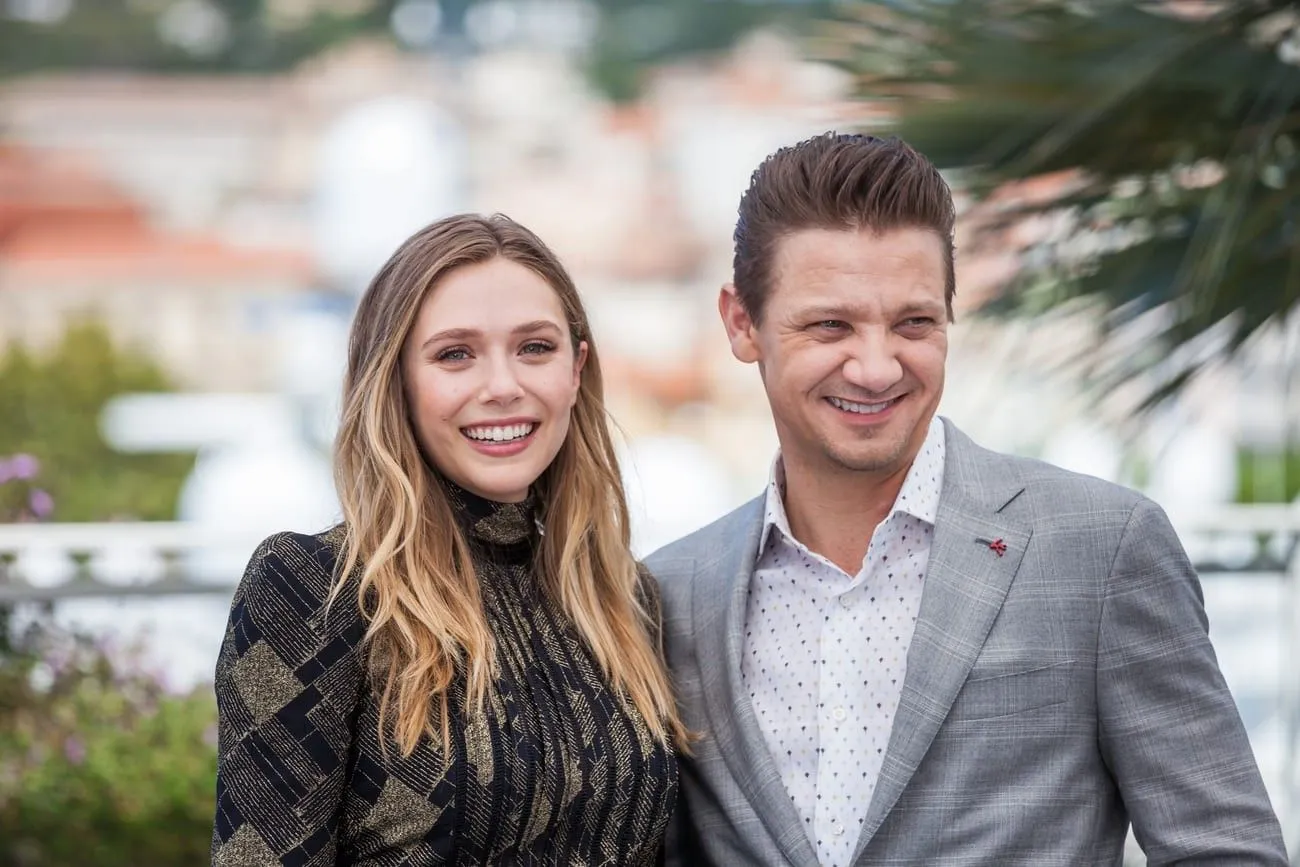 Elizabeth Olsen and Jeremy Renner had a secret romance.jpg?format=webp